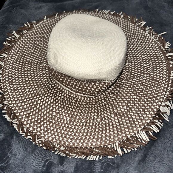Nordstrom Adjustable Sun Hat NWT Brown and Cream Combo. NWT. - Picture 1 of 6